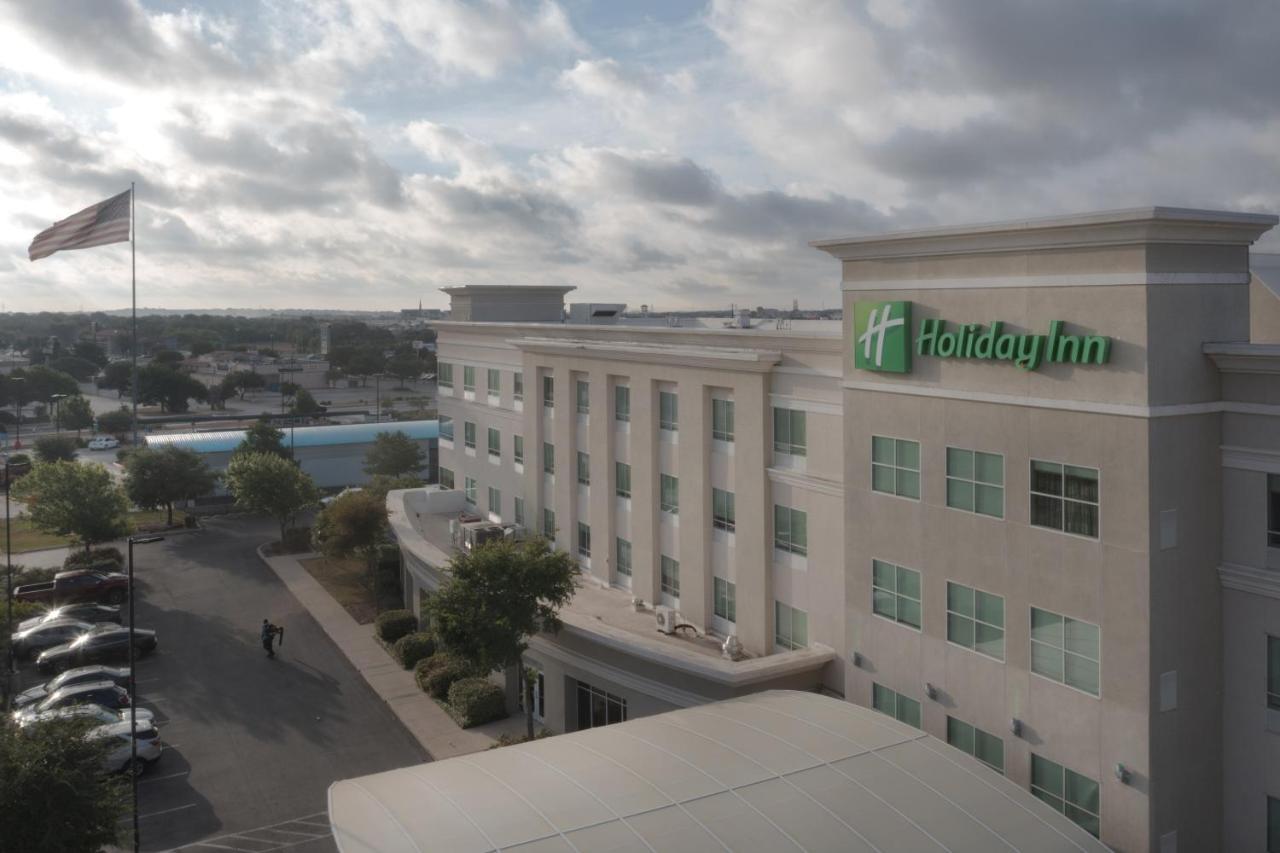 Holiday Inn Hotel & Suites Northwest San Antonio By Ihg Exterior photo